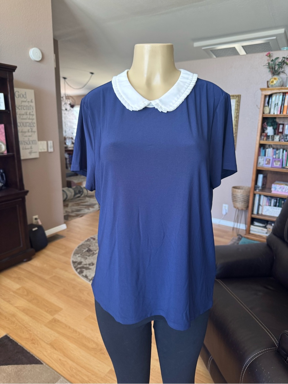 CeCe Navy Blue Blouse with White Pleated Peter Pan Collar-size XL